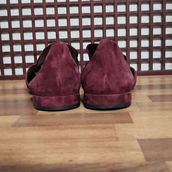 SIZE 8 | Vince Demaris Pointed Suede Flats - Picture 6 of 7